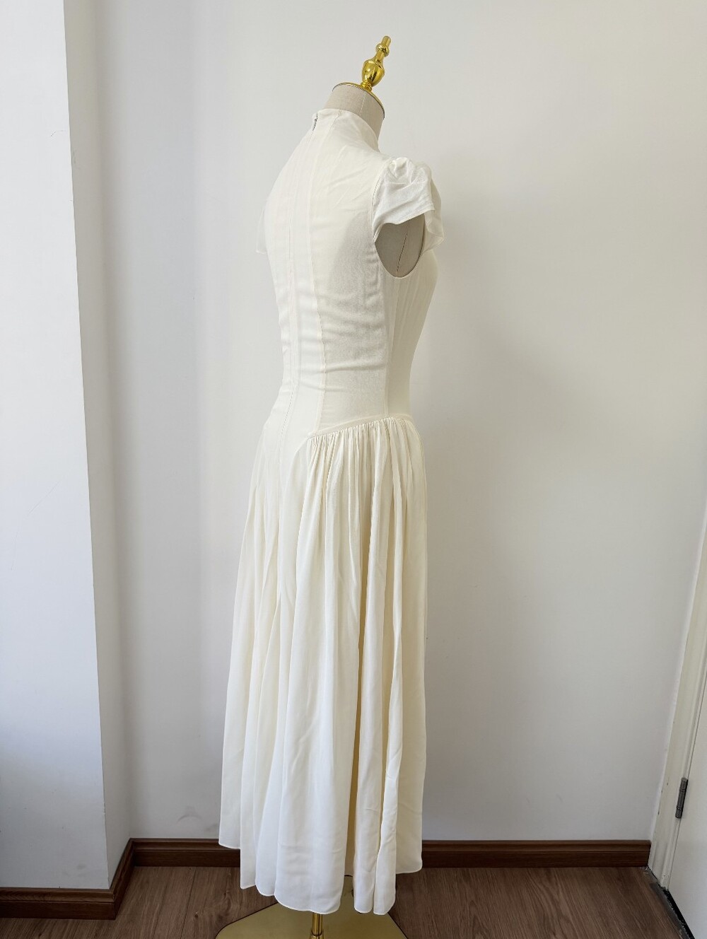 Reformation Maven Dress - Picture 7 of 11